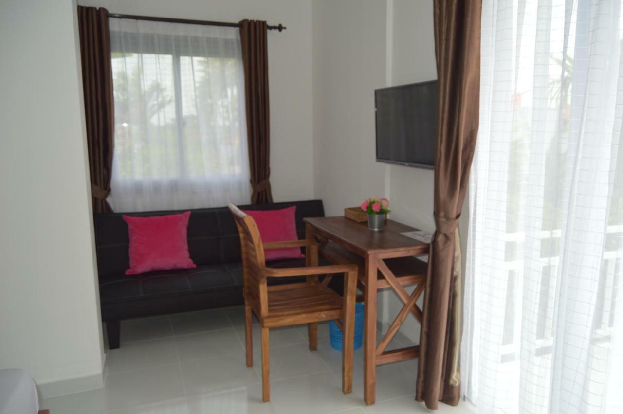 Inn Askara & *